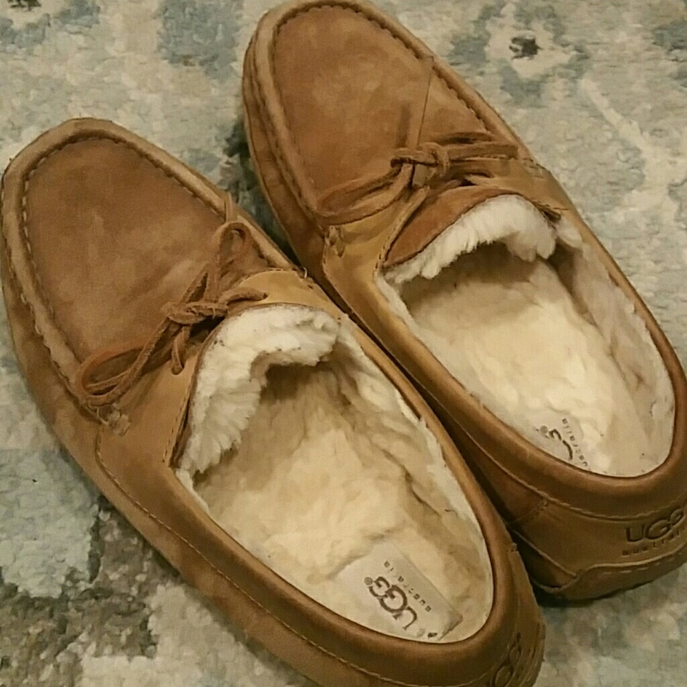 Ugg slippers mens